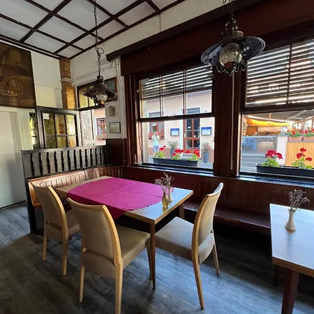 Zum Feti Und Restaurant Rüdesheim am Rhein